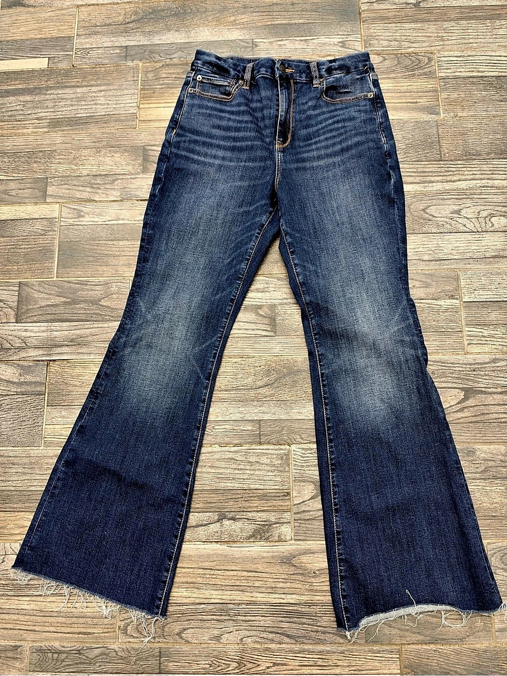 American Eagle Curvy Super High Rise Flare Jeans in Blue Waist 10 Long
